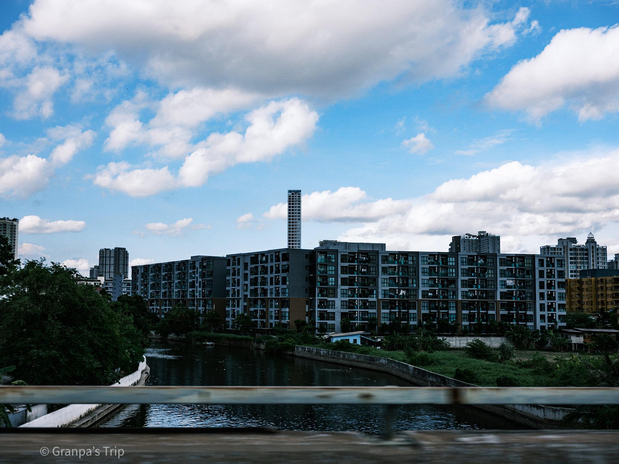 GFX50S II f/8 1/320sec ISO-100 50mm