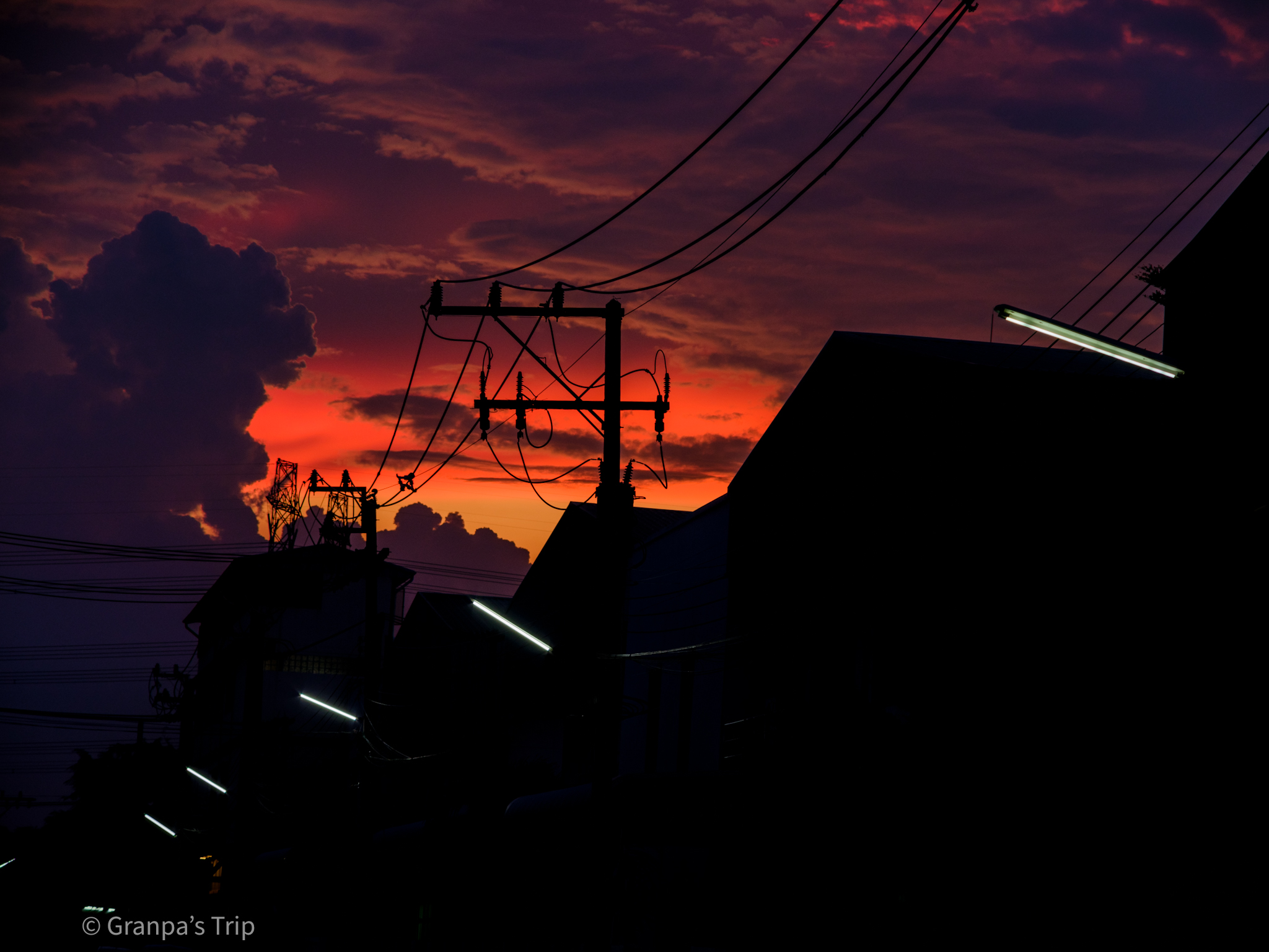 GFX50S II f/5.6 1/20sec ISO-400 135mm