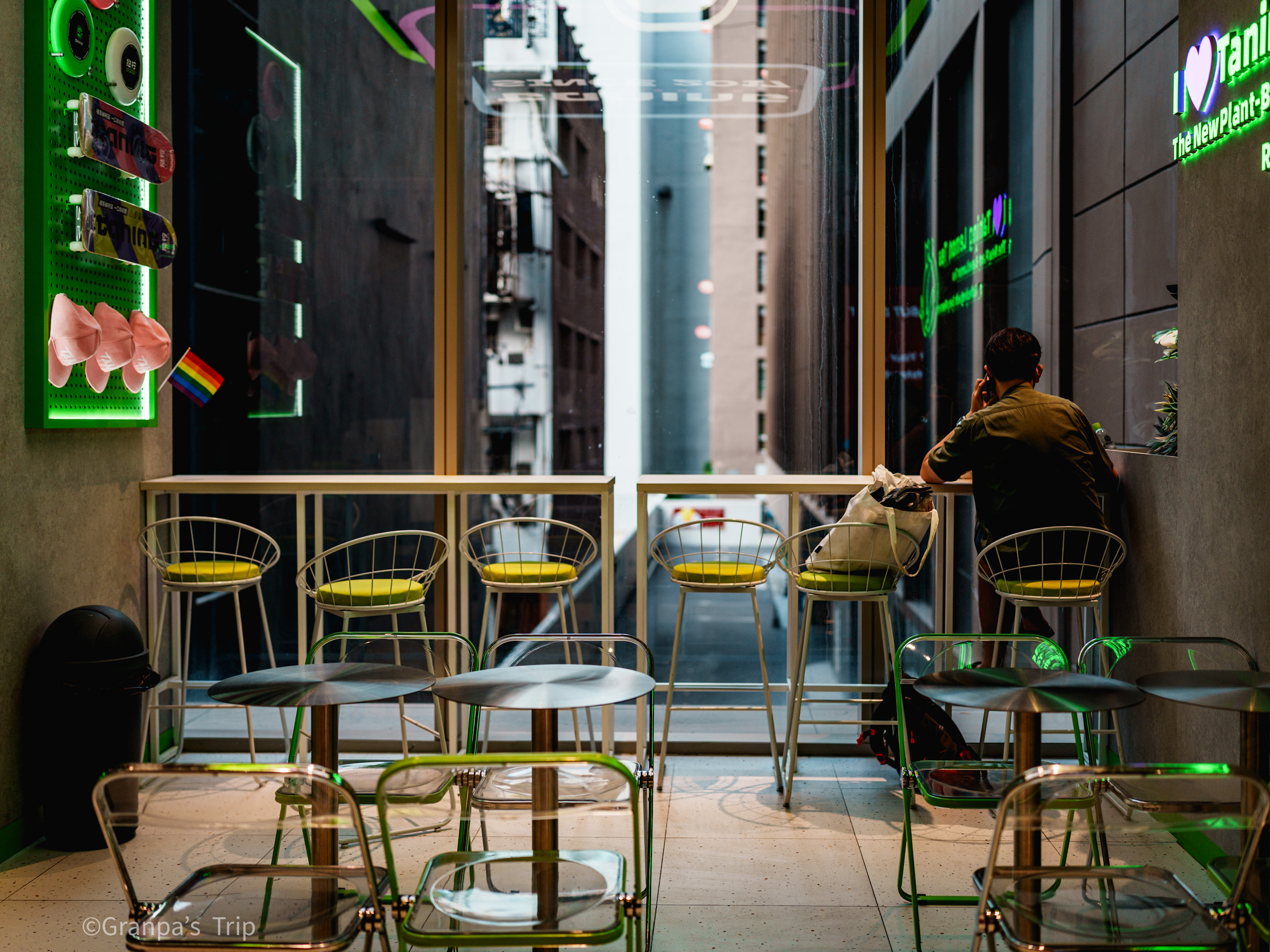 ILCE-7CR f/1.4 1/800sec ISO-100 35mm