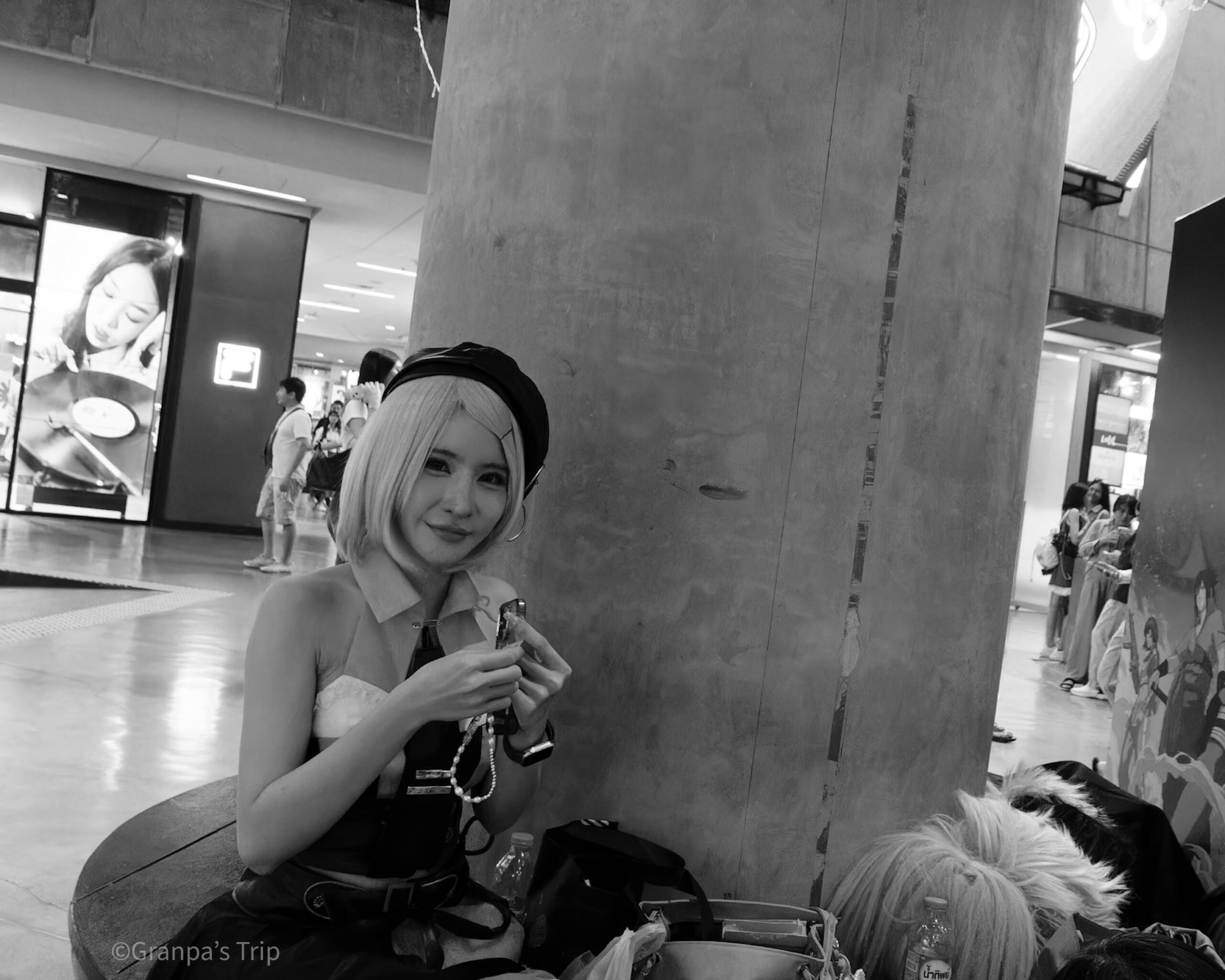 DSC-RX100M7 f/2.8 1/500sec ISO-5000 9mm